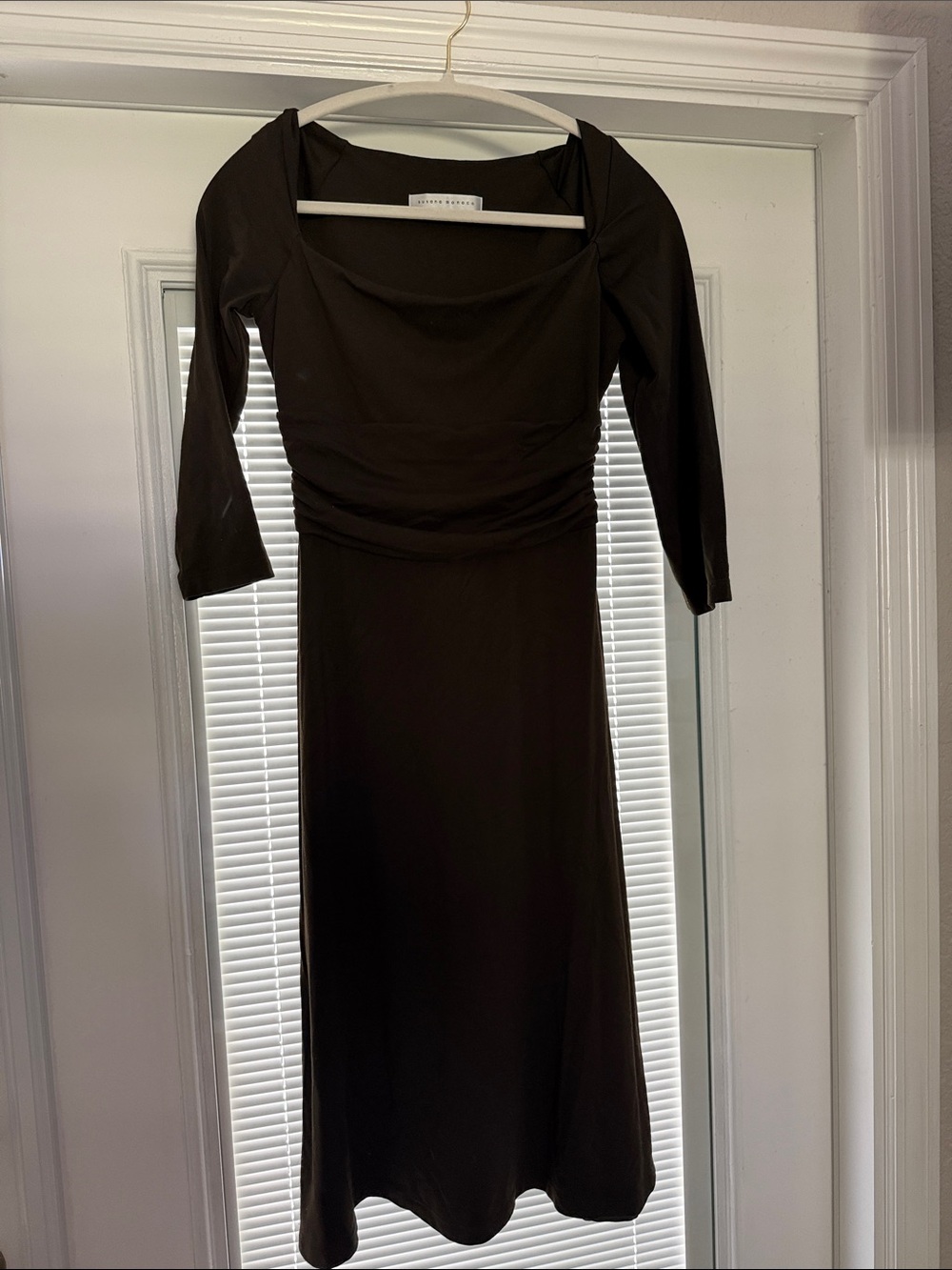 Susana Monaco Dark Brown/Black Long Sleeve Midi Dress with Ruched Waist